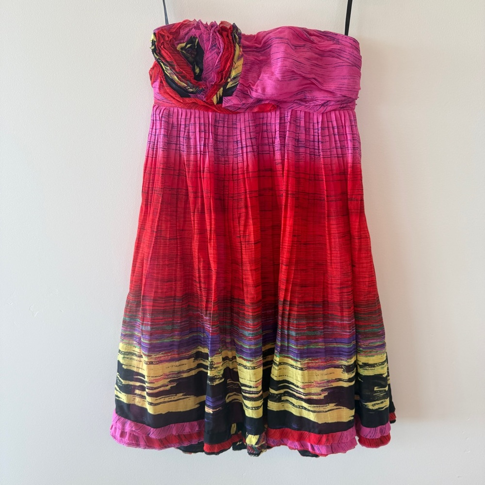LaROK Strapless Ombre Rosette Mini Dress Pink Red Pleated | Womens XS - Picture 3 of 7